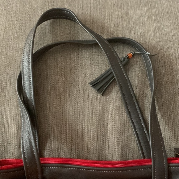 Handmade Purse by Pat Halpen 12”w by 9.5”H Barely Used!! - Picture 3 of 7